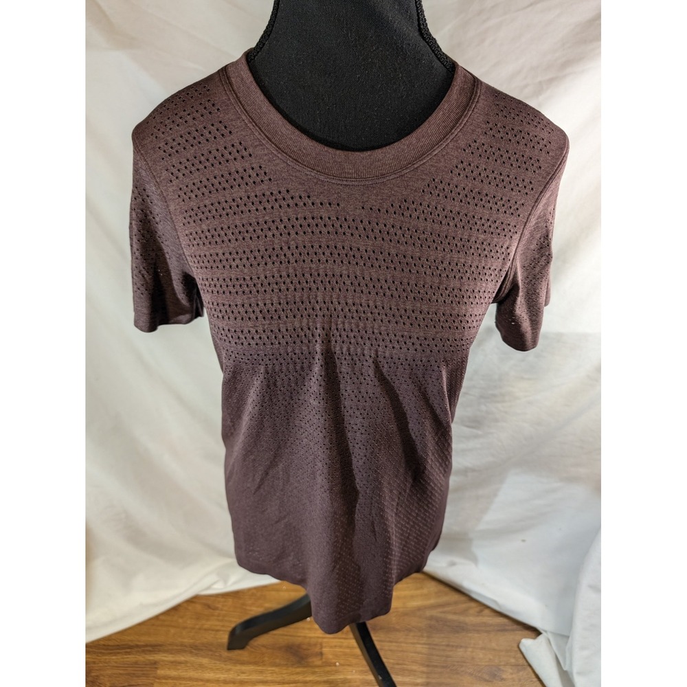 Lululemon Swiftly Tech Breeze Short Sleeve Burgundy Maroon Top Size 6